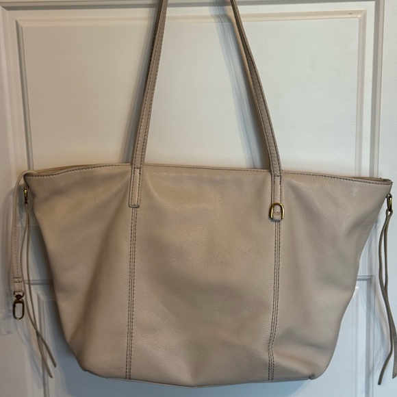 Hobo Leather Cream Tote Bag - Picture 1 of 6